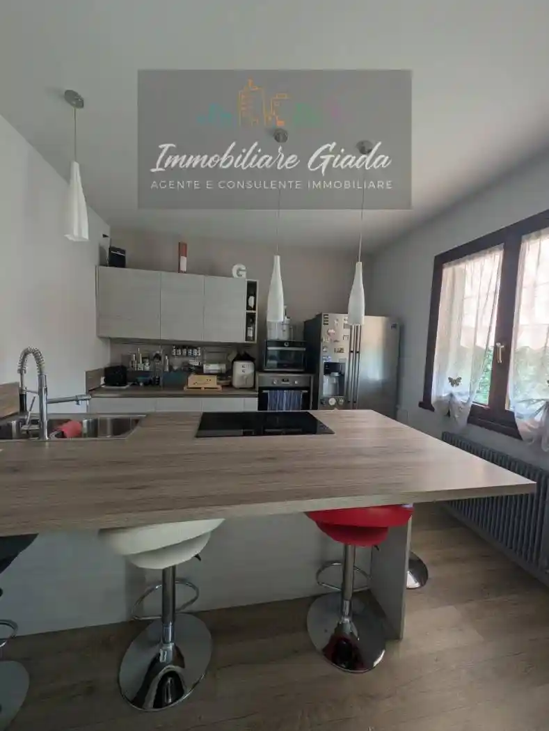 Casa indipendente in vendita a Vittorio Veneto