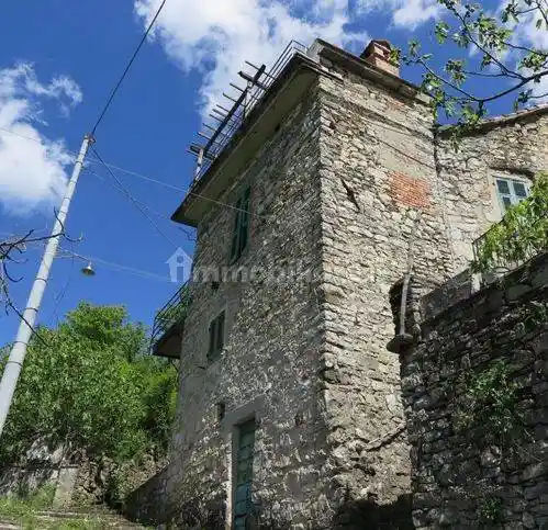 Villetta a schiera in vendita a Villafranca in Lunigiana