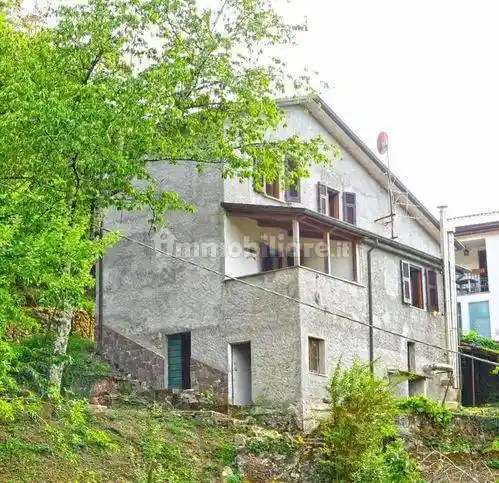 Villa in vendita a Fivizzano