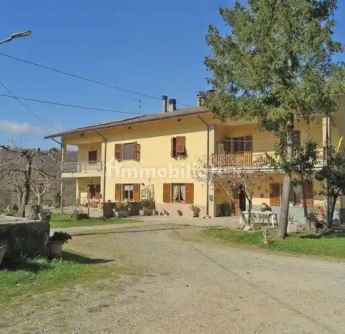 Rustico - Casale in vendita a Fivizzano