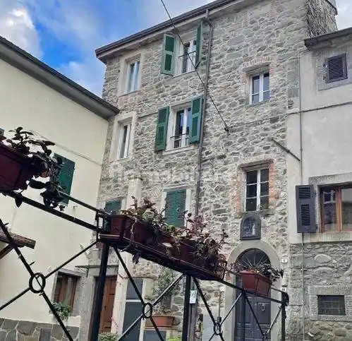 Rustico - Casale in vendita a Bagnone