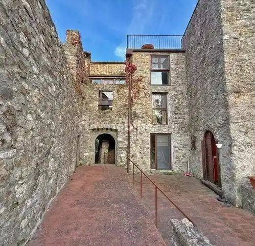 Rustico - Casale in vendita a Bagnone