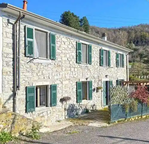 Villa in vendita a Casola in Lunigiana