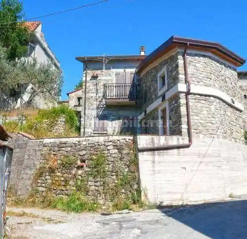 Villetta a schiera in vendita a Fivizzano