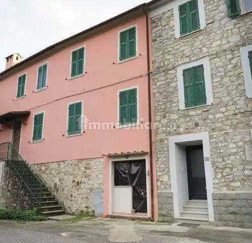 Villa in vendita a Bagnone