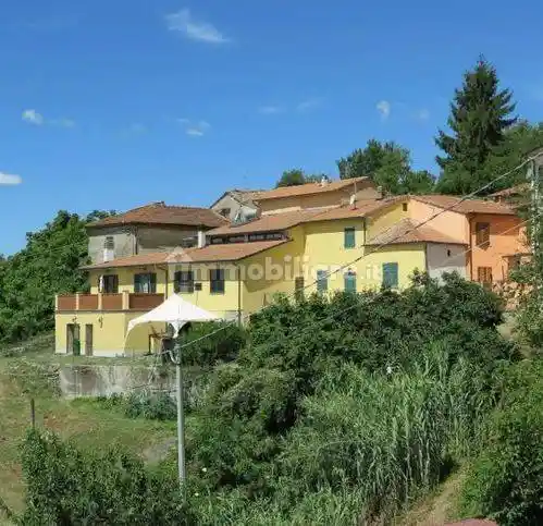 Villetta a schiera in vendita a Podenzana