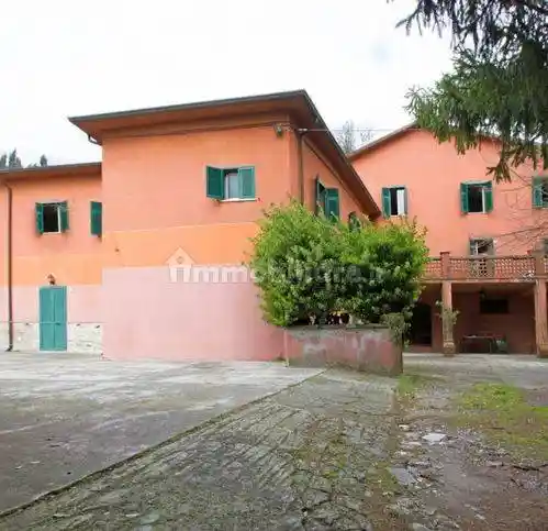 Villa in vendita a Licciana Nardi