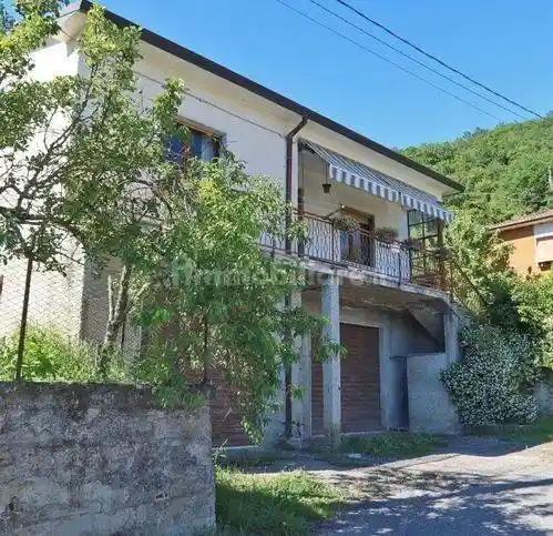 Villa in vendita a Licciana Nardi