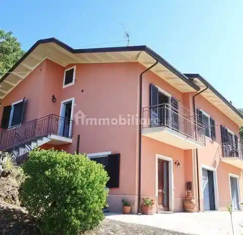 Villa in vendita a Fivizzano