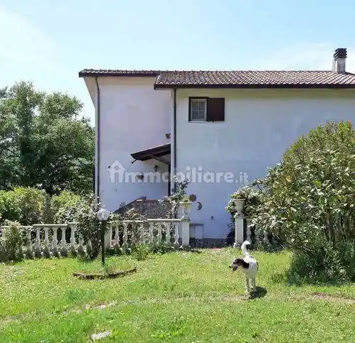 Villa in vendita a Licciana Nardi