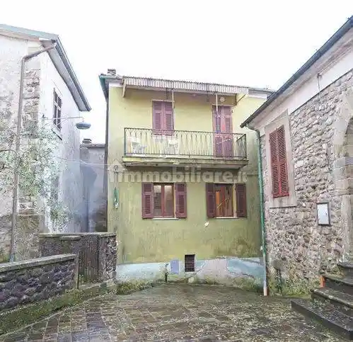 Rustico - Casale in vendita a Fivizzano