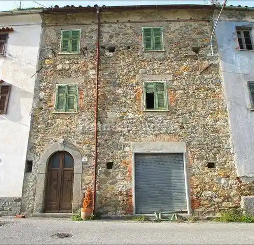 Villetta a schiera in vendita a Fivizzano