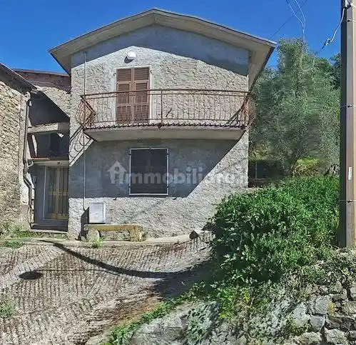 Villa in vendita a Filattiera