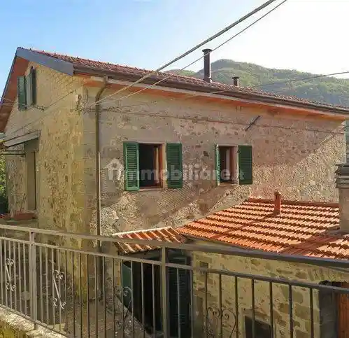 Villa in vendita a Minucciano