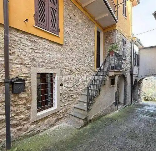 Rustico - Casale in vendita a Bagnone