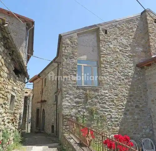 Villetta a schiera in vendita a Casola in Lunigiana