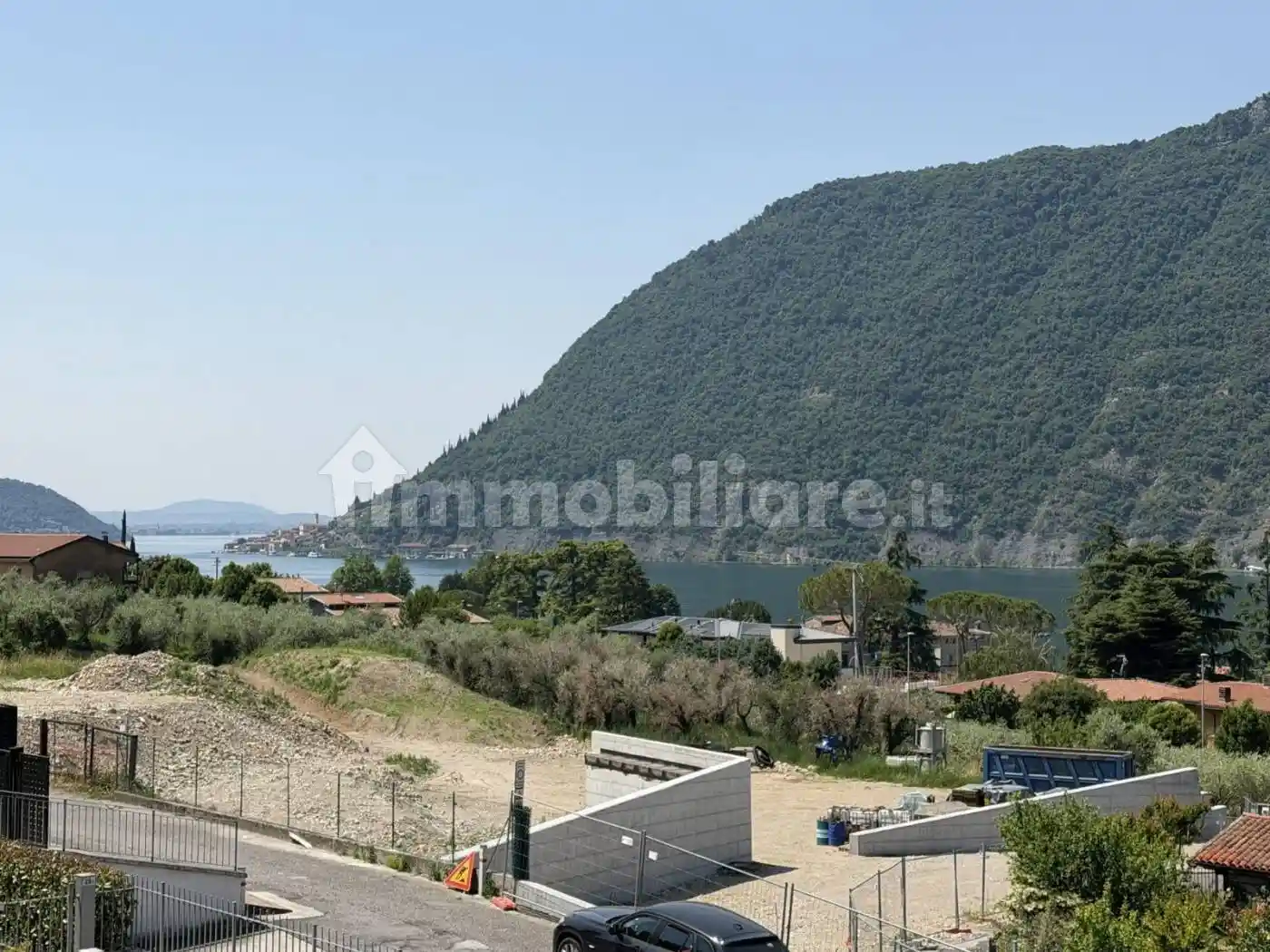 Appartamento in vendita a Sale Marasino