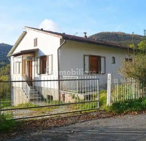Villa in vendita a Casola in Lunigiana