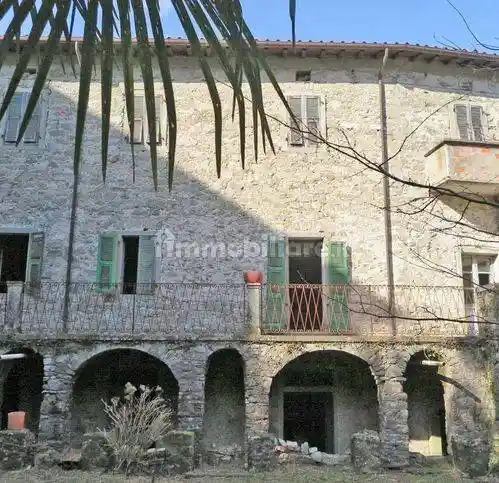 Villa in vendita a Bagnone