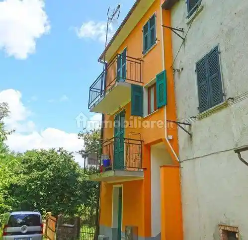 Villetta a schiera in vendita a Filattiera