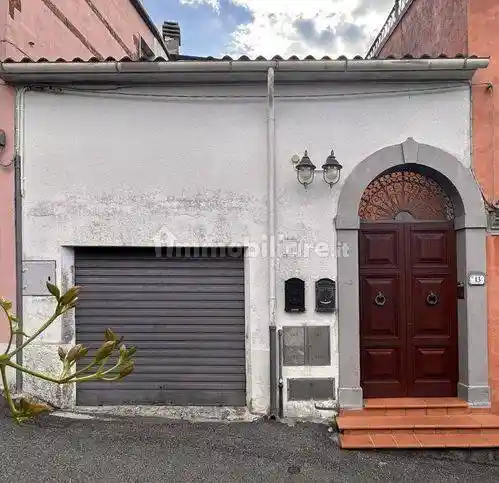 Villetta a schiera in vendita a Podenzana