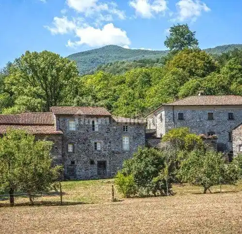 Rustico - Casale in vendita a Pontremoli