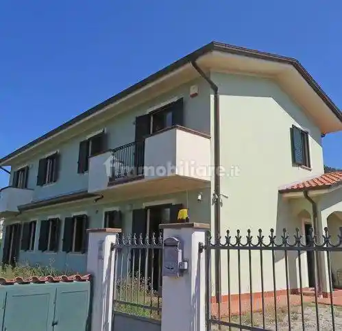 Villa in vendita a Villafranca in Lunigiana