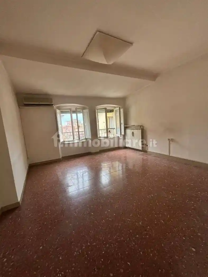 Appartamento in vendita a Massa