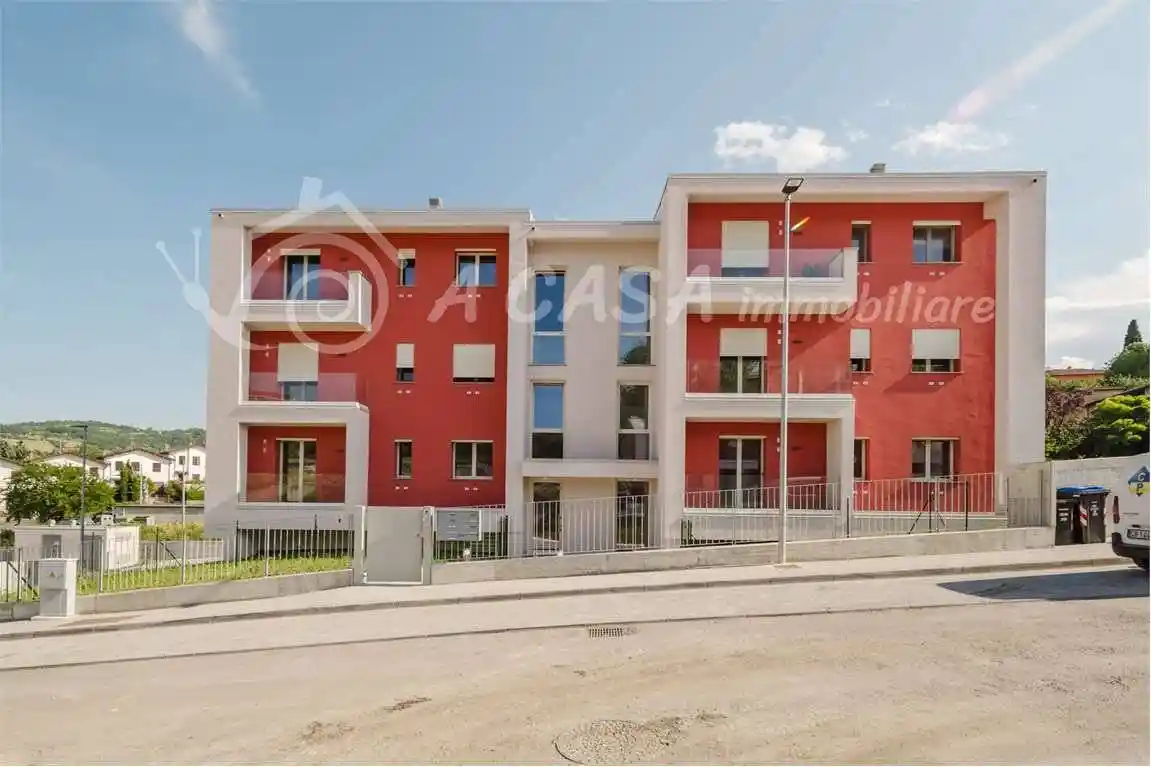 Appartamento in vendita a Langhirano
