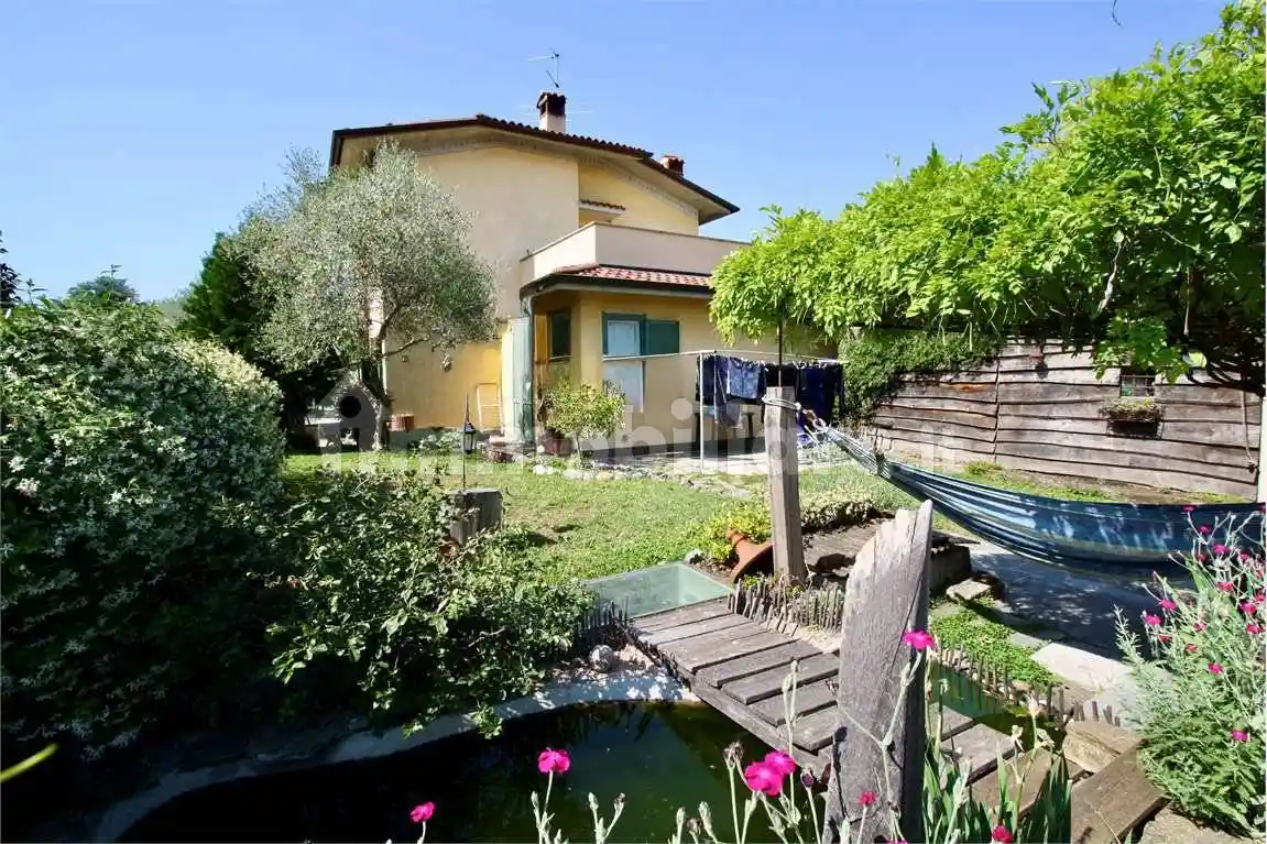Villa in vendita a Zanica