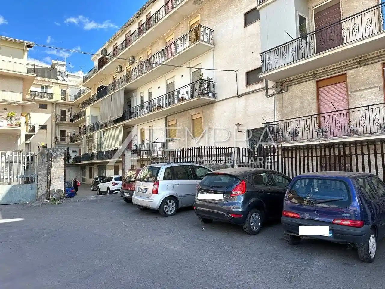 Appartamento in vendita a Adrano