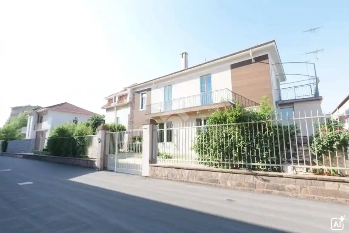 Casa indipendente in vendita a Alessandria