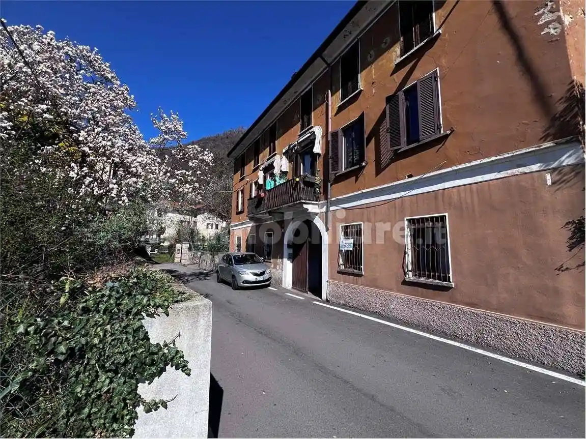 Appartamento in affitto a Cuveglio