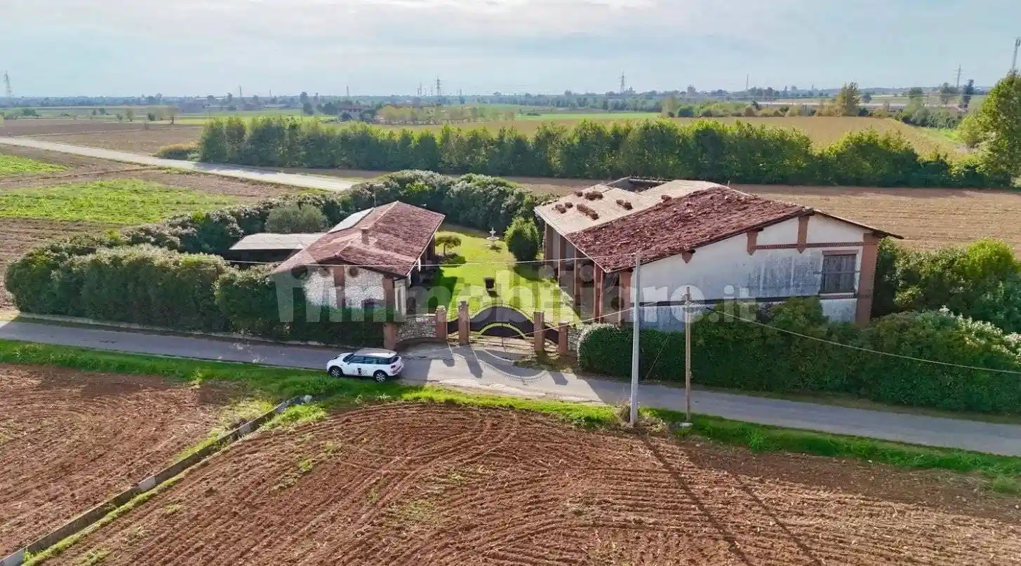 Rustico - Casale in vendita a Chiari