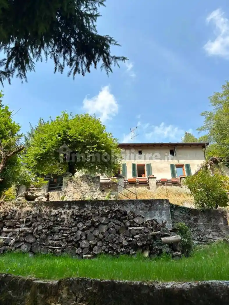 Villa in vendita a Brunate