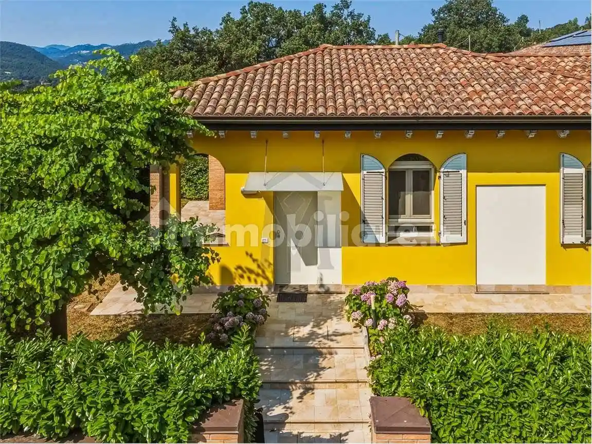 Villetta a schiera in vendita a Viano