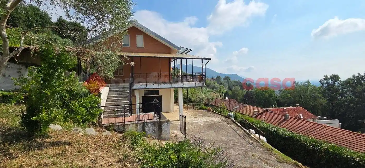 Villa in vendita a Frossasco