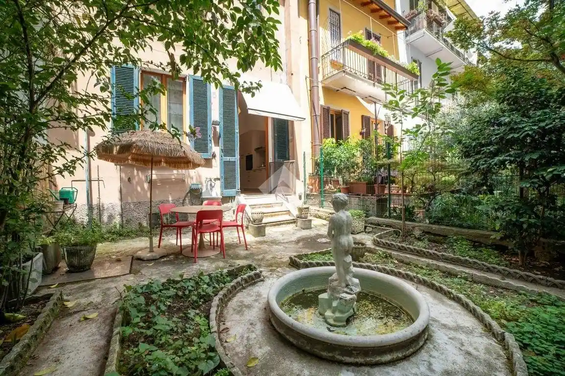 Villa in vendita a Milano