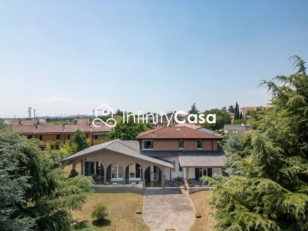 Villa in vendita a Sona