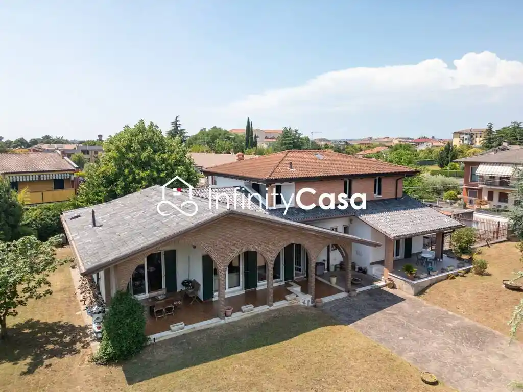 Villa in vendita a Sona