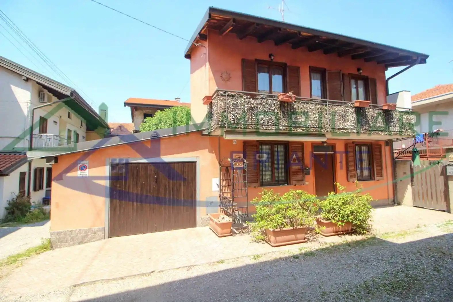 Casa indipendente in vendita a Golasecca