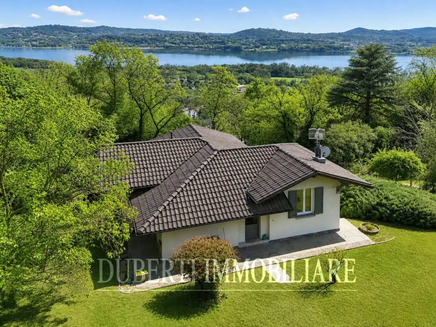 Villa in affitto a Varese