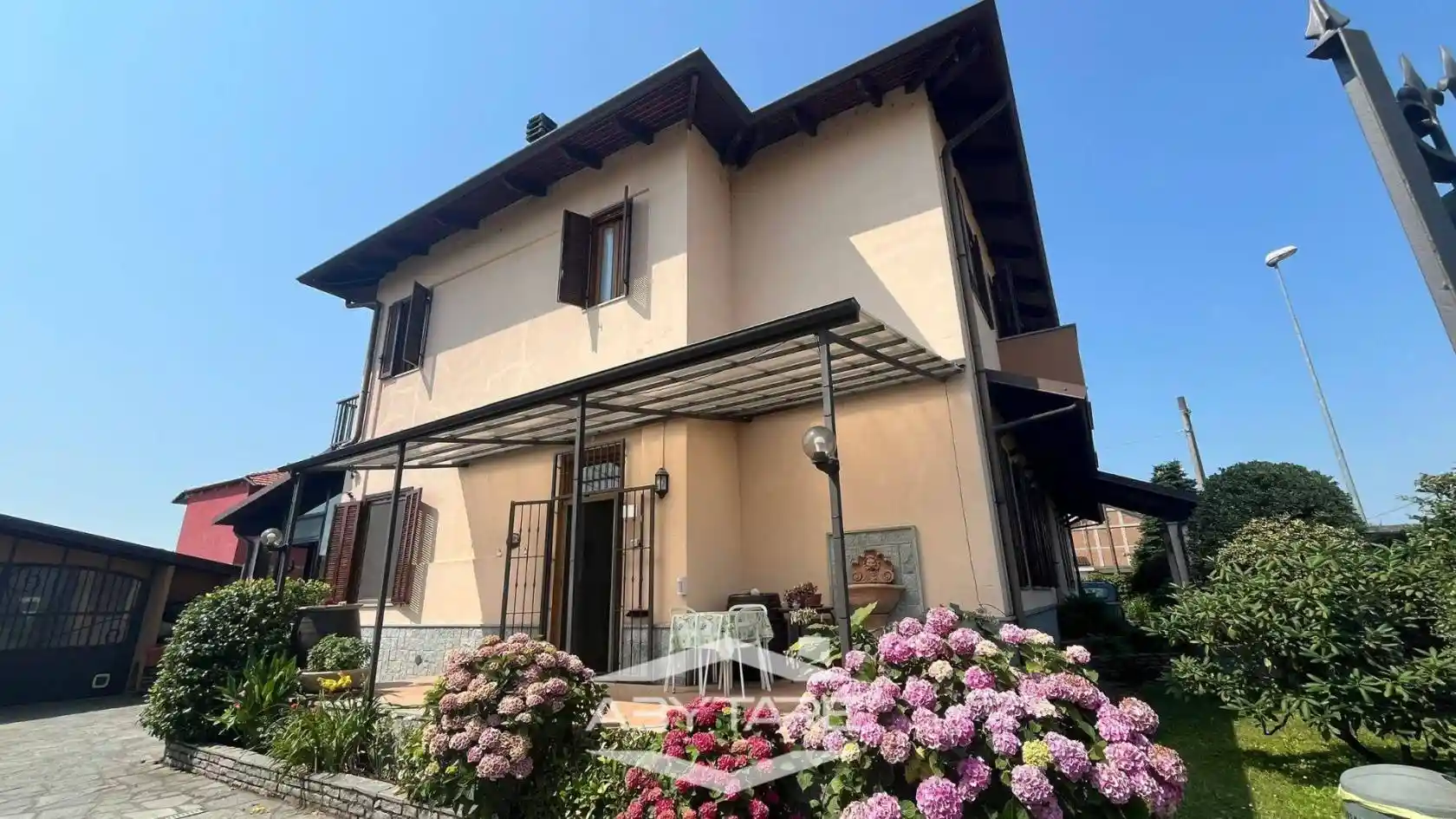 Villa in vendita a Carignano