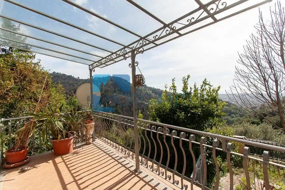 Casa indipendente in vendita a Pietrasanta