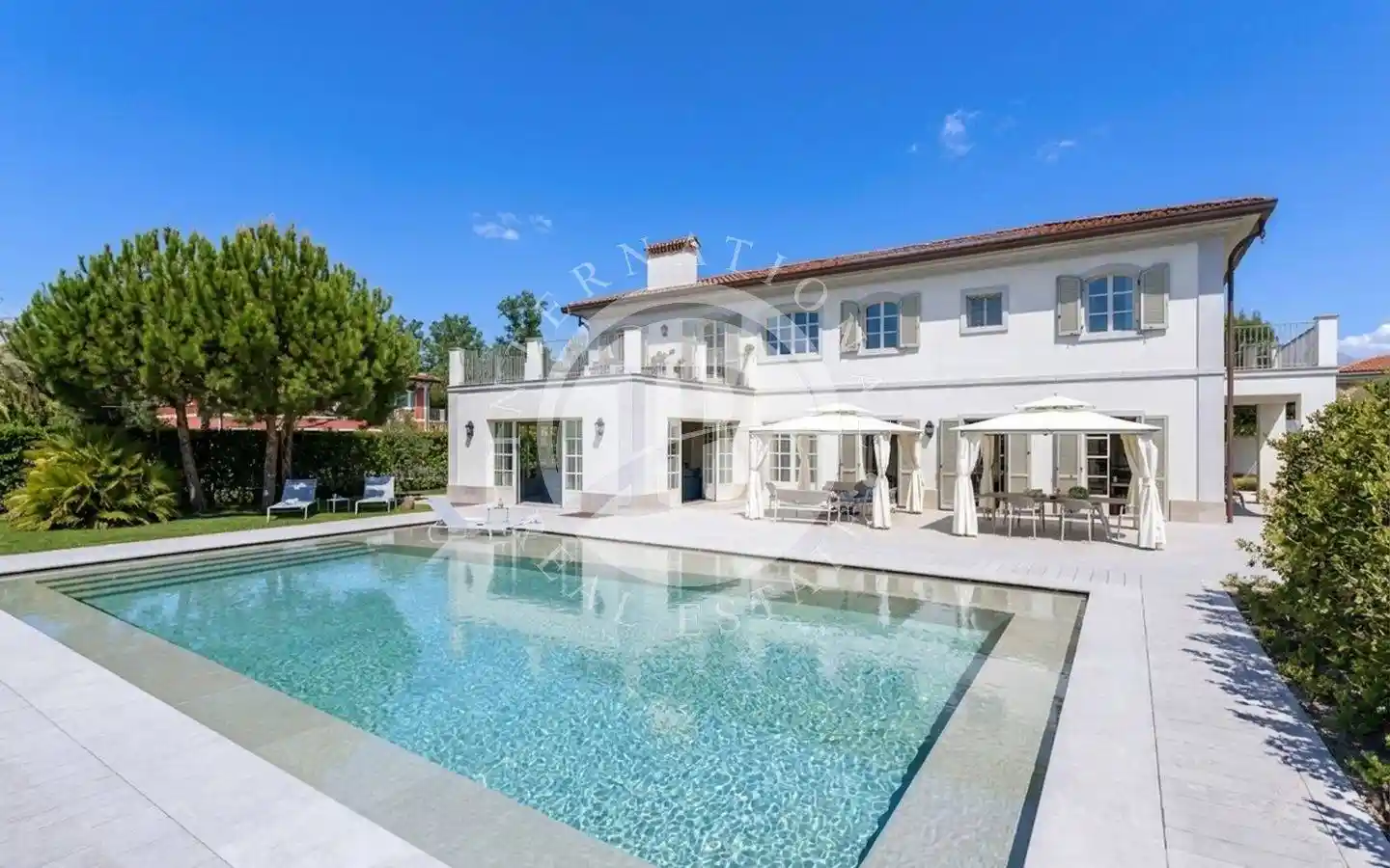 Villa in vendita a Forte dei Marmi