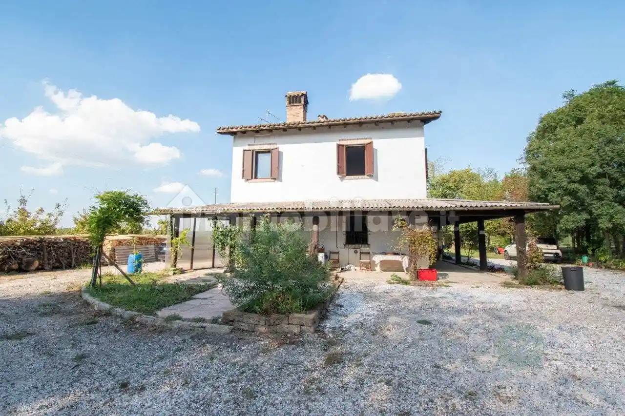 Casa indipendente in vendita a Carpi