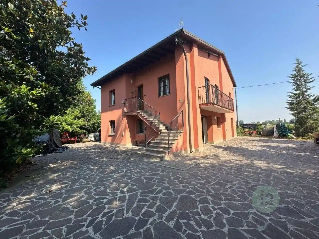 Casa indipendente in vendita a Mirandola