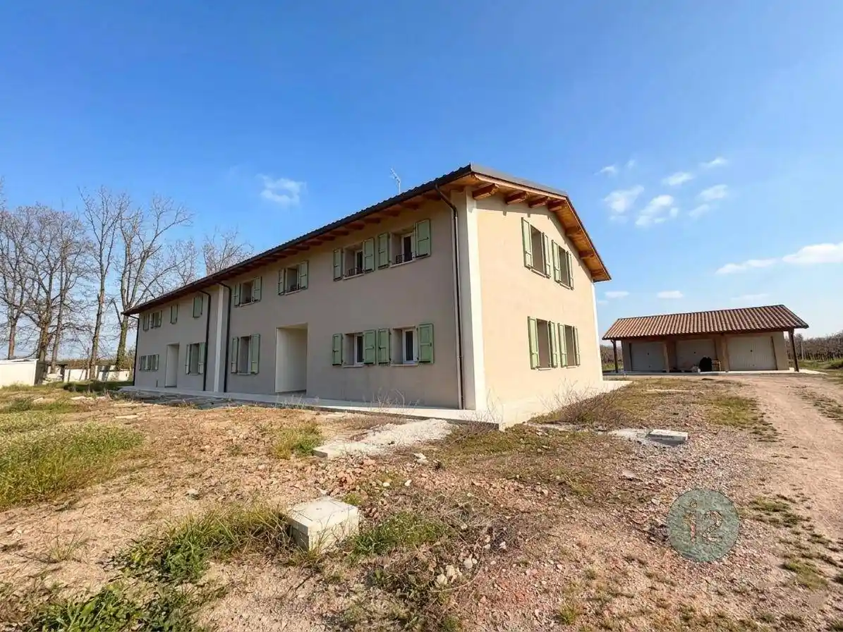 Villetta a schiera in vendita a San Felice sul Panaro