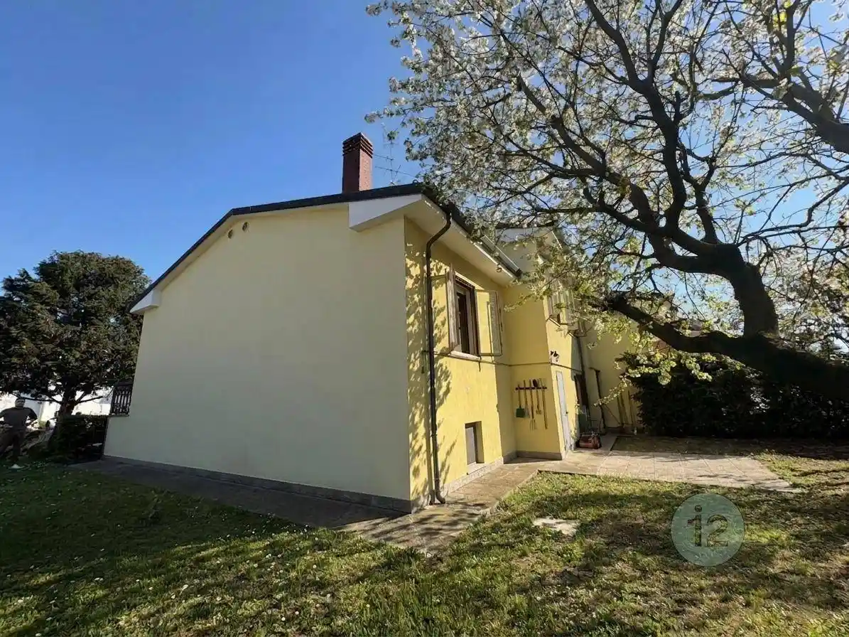 Villa in vendita a Poggio Rusco
