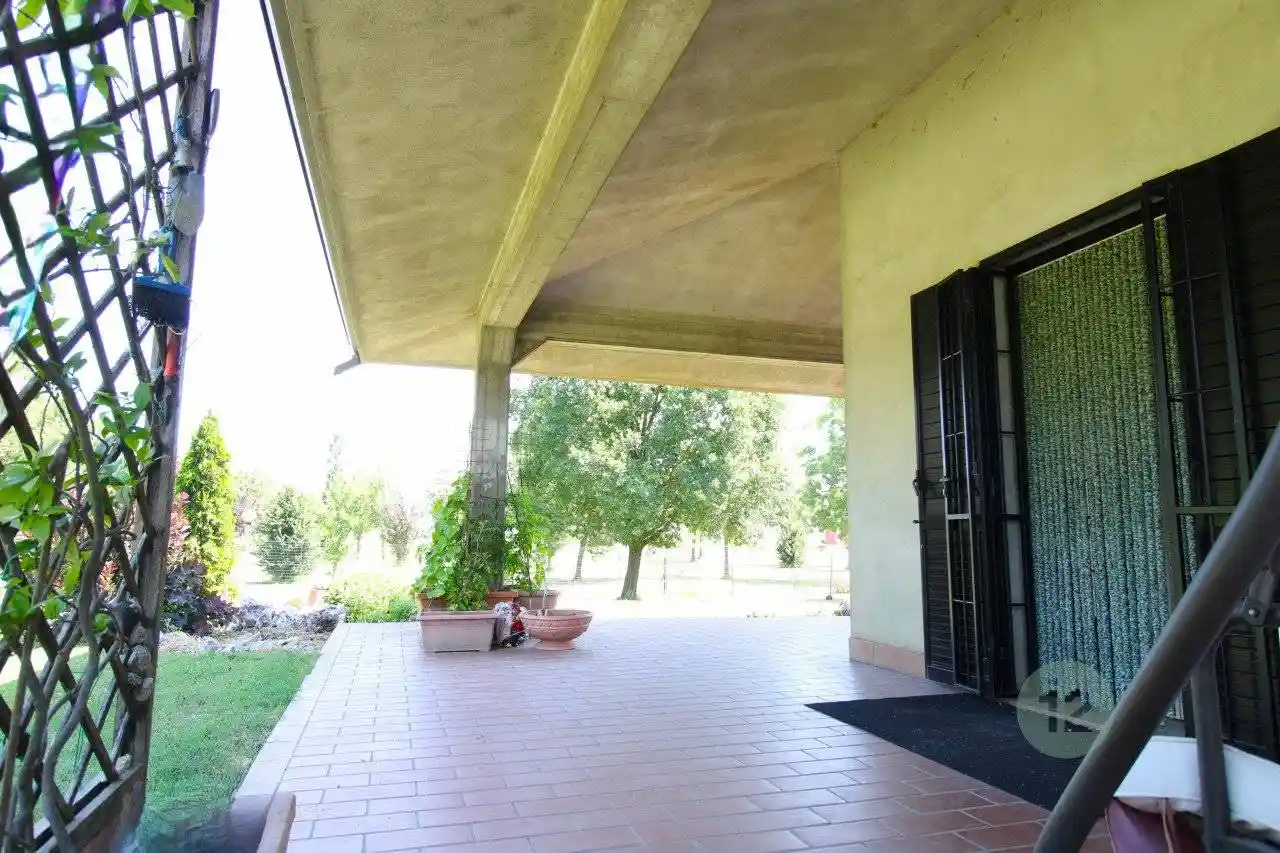 Villa in vendita a San Possidonio